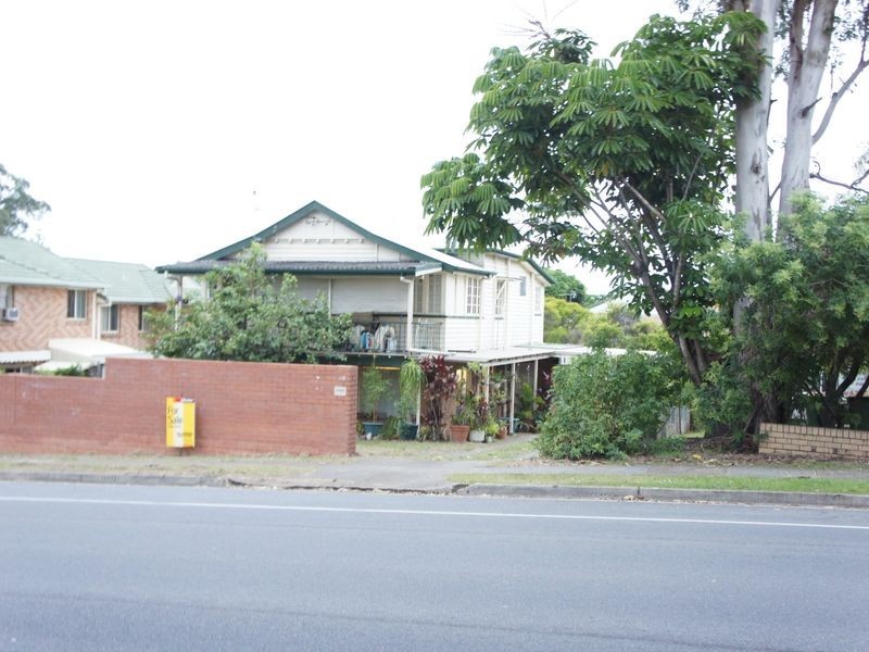 34 Government Road, Labrador QLD 4215