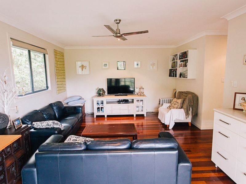 4 Sanctuary Crest, Currumbin QLD 4223