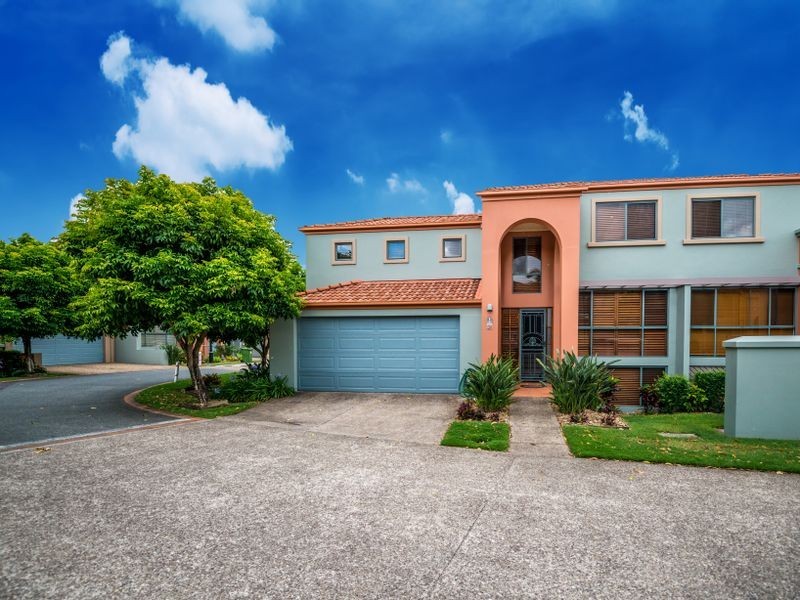 110/20 Fairway Drive, Clear Island Waters QLD 4226