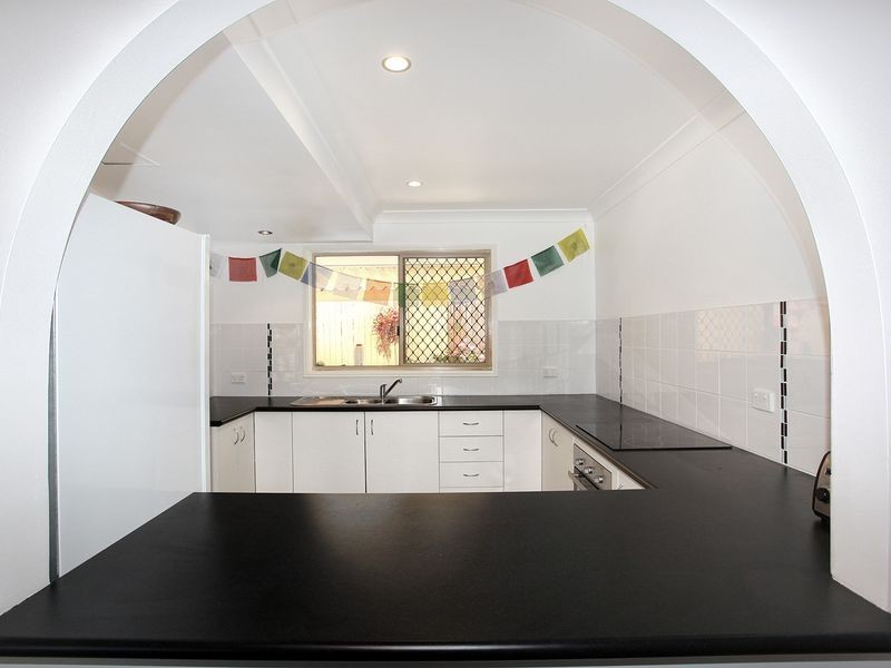 4/16 Daisy Street, Elanora QLD 4221