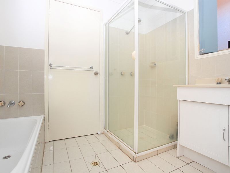 4/16 Daisy Street, Elanora QLD 4221