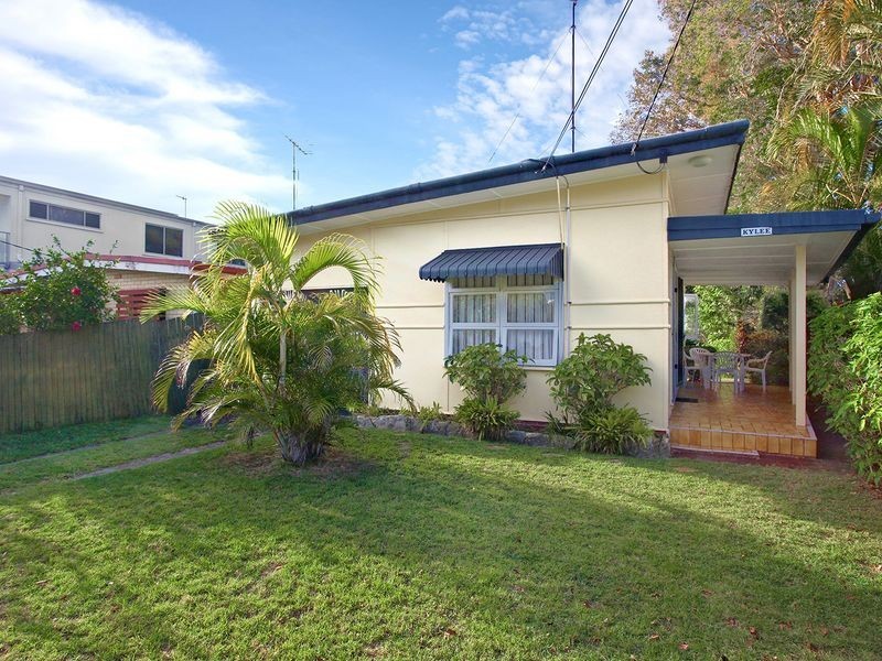 31 Twenty Fifth Avenue, Palm Beach QLD 4221