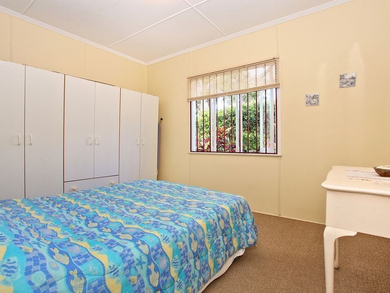 31 Twenty Fifth Avenue, Palm Beach QLD 4221