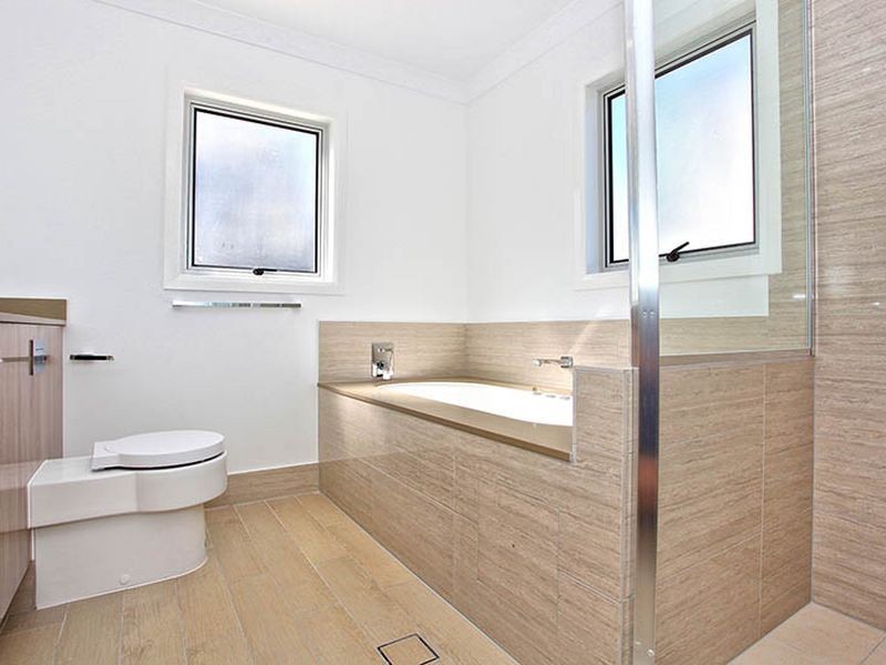 3 Mieke Court, Burleigh Heads QLD 4220