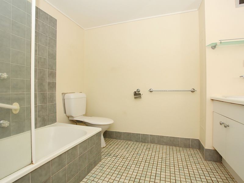 22/20 Barbet Place, Burleigh Waters QLD 4220