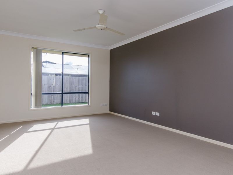 5 Brunswick Street, Pacific Pines QLD 4211