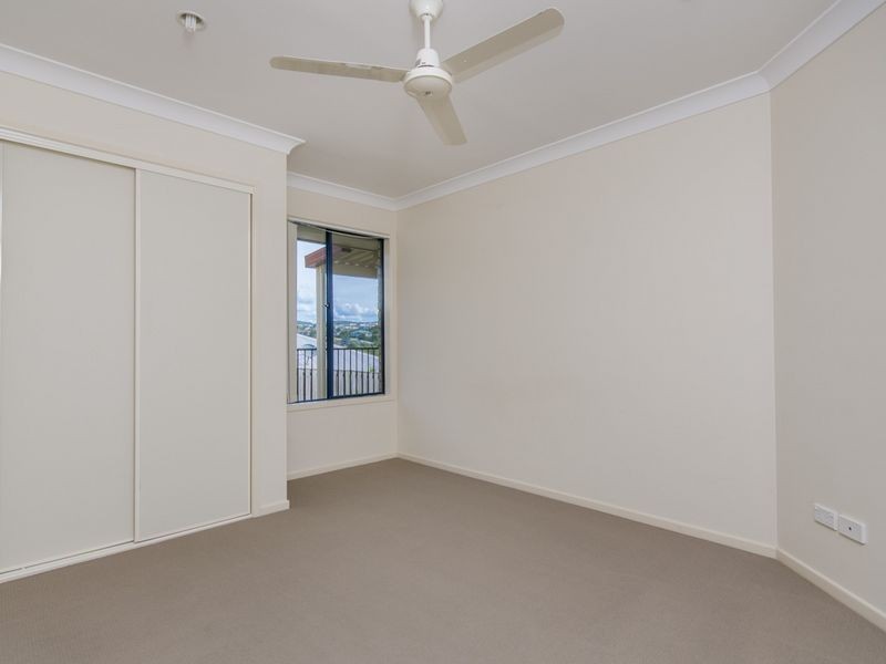 5 Brunswick Street, Pacific Pines QLD 4211