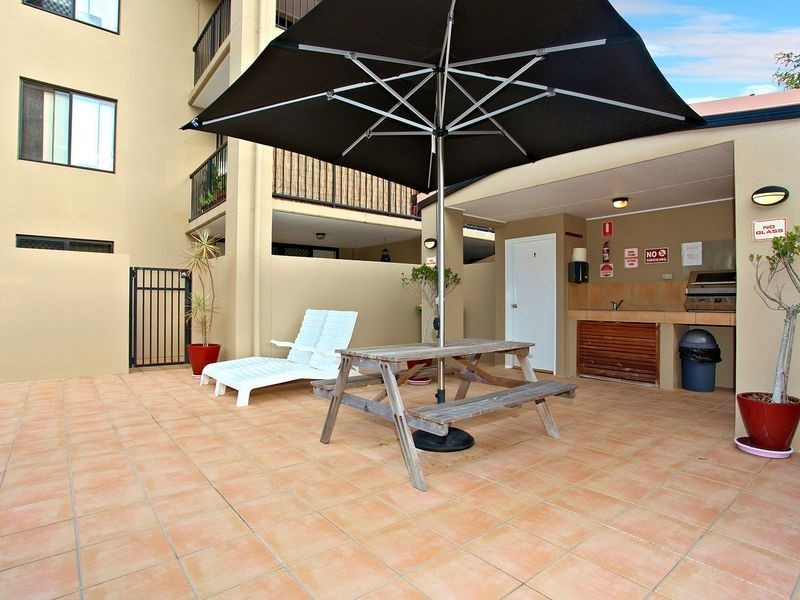 7/4 Mawarra Street, Palm Beach QLD 4221