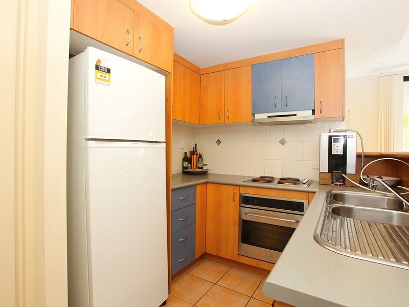 7/4 Mawarra Street, Palm Beach QLD 4221