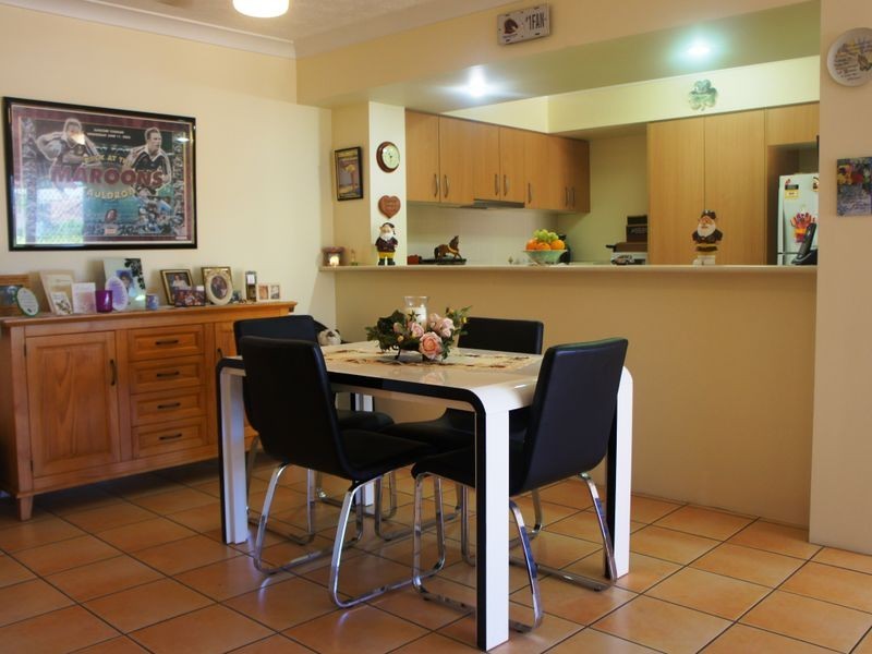 2/1040 Gold Coast Highway, Palm Beach QLD 4221