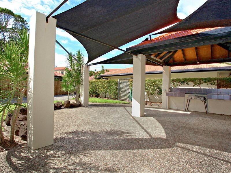 3/10 Twenty First Avenue, Palm Beach QLD 4221