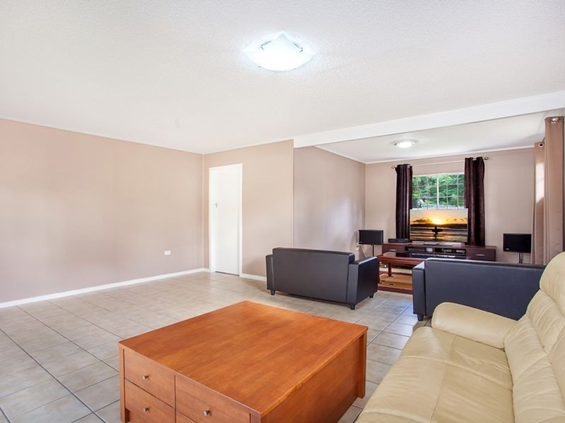 26 Cawthray Street, Biggera Waters QLD 4216