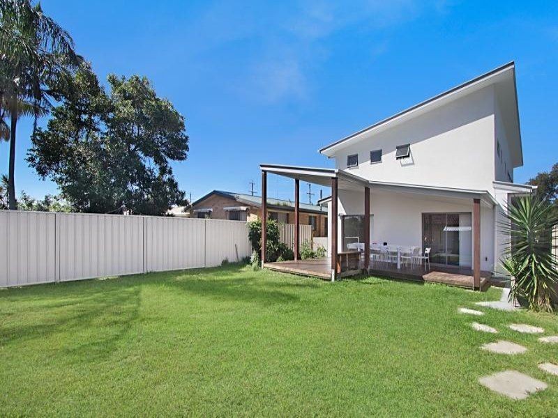 66 Philippine Parade, Palm Beach QLD 4221