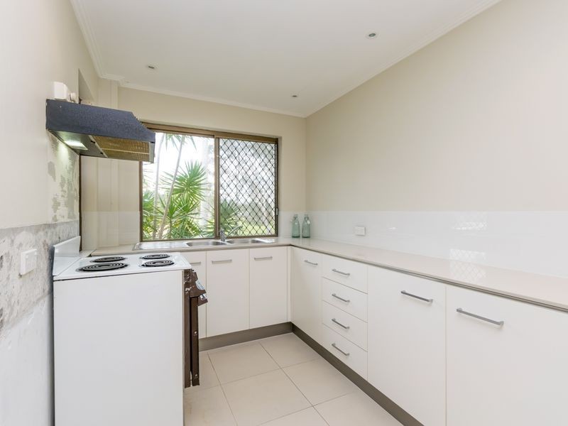 1/14 Brooke Avenue, Palm Beach QLD 4221