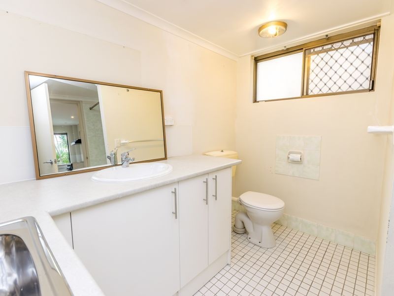 1/14 Brooke Avenue, Palm Beach QLD 4221