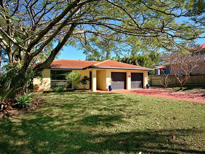 11 Dianella Court, Elanora QLD 4221