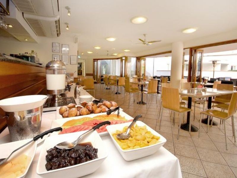 24/132-138 Ferny Avenue, Surfers Paradise QLD 4217