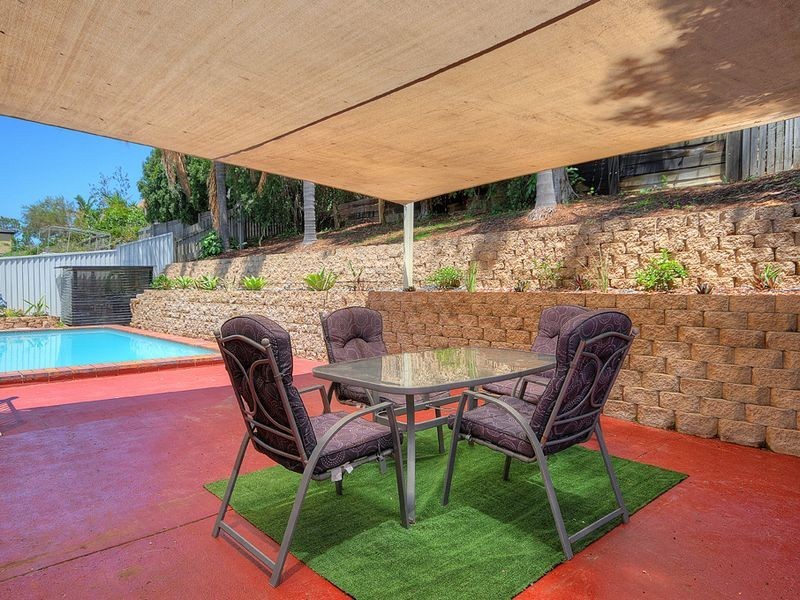 169 K P Mcgrath Drive, Elanora QLD 4221