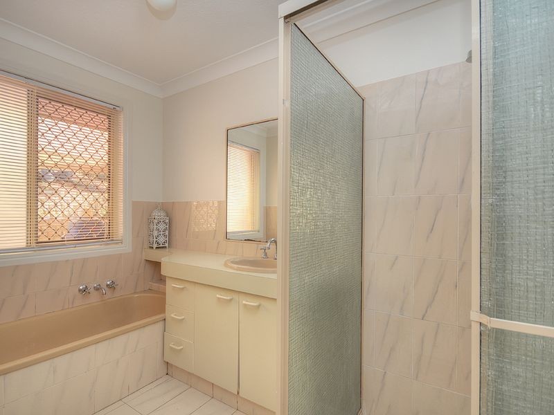 169 K P Mcgrath Drive, Elanora QLD 4221