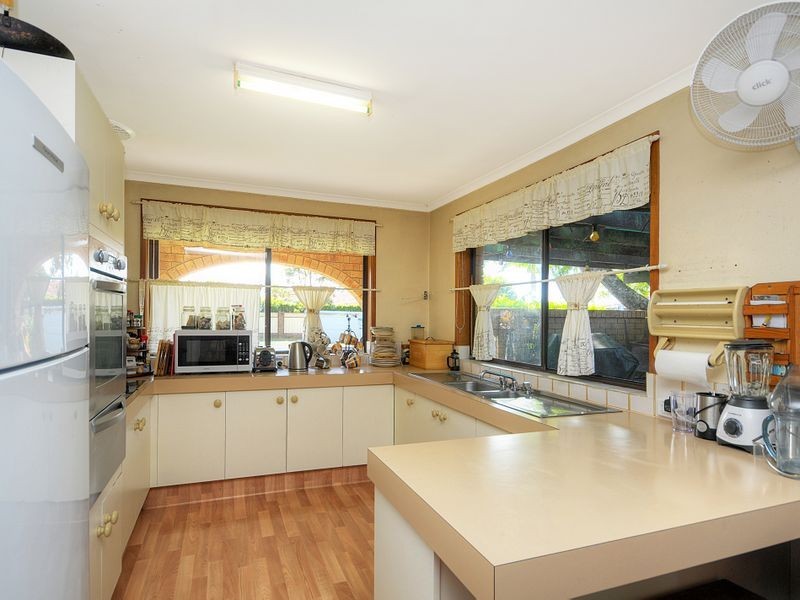 44 Ironbark Street, Elanora QLD 4221