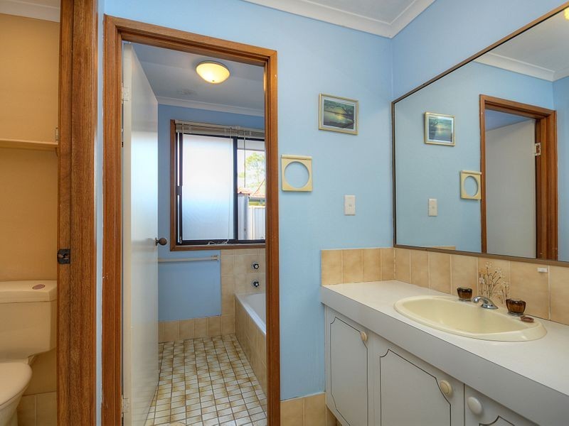 44 Ironbark Street, Elanora QLD 4221