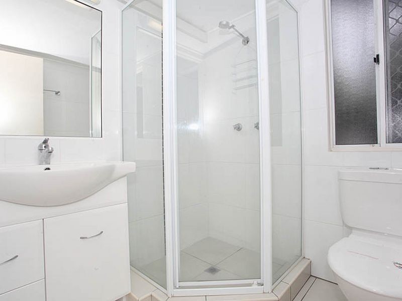 4/12 Coolgardie Street, Elanora QLD 4221