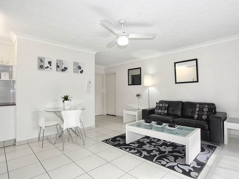 4/12 Coolgardie Street, Elanora QLD 4221
