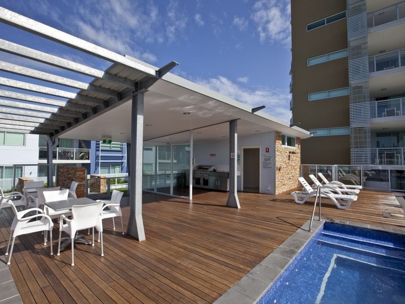 2202/10 Fifth Avenue, Palm Beach QLD 4221