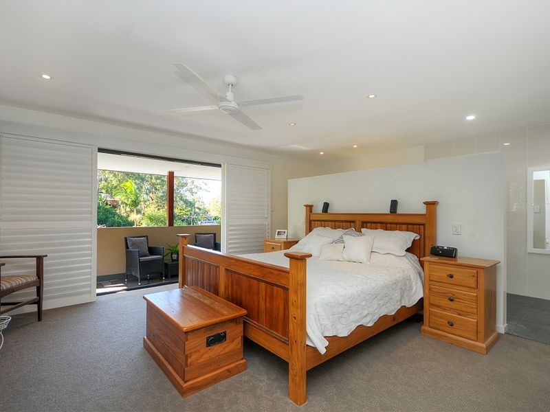 24 Lucania Street, Currumbin Waters QLD 4223