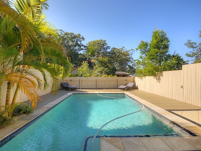 24 Lucania Street, Currumbin Waters QLD 4223