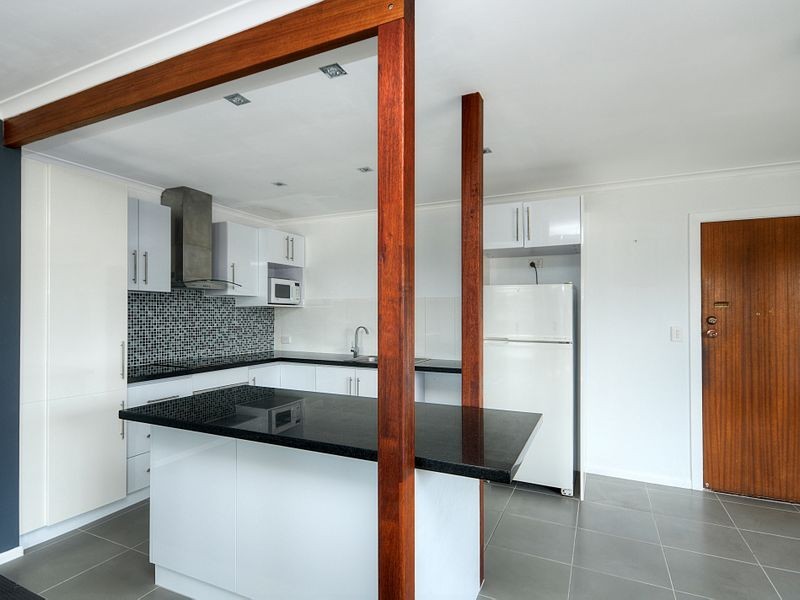 4/2 Twenty Sixth Avenue, Palm Beach QLD 4221