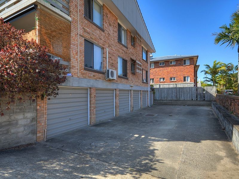 4/2 Twenty Sixth Avenue, Palm Beach QLD 4221