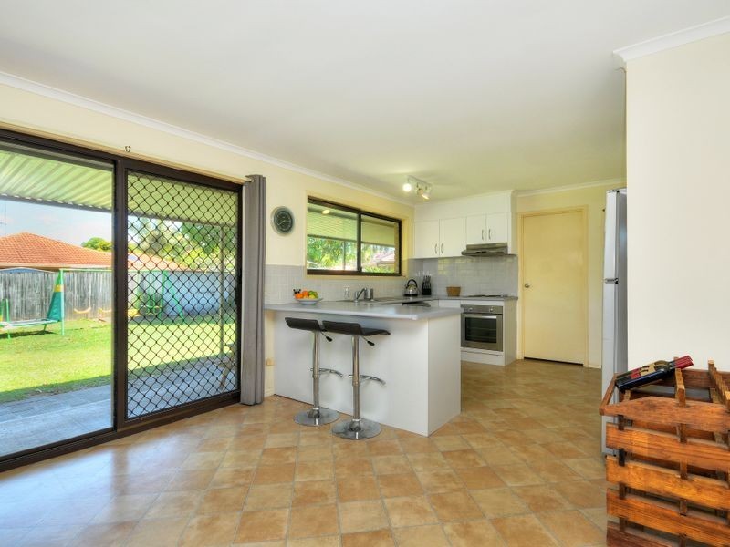 84 K P McGrath Drive, Elanora QLD 4221