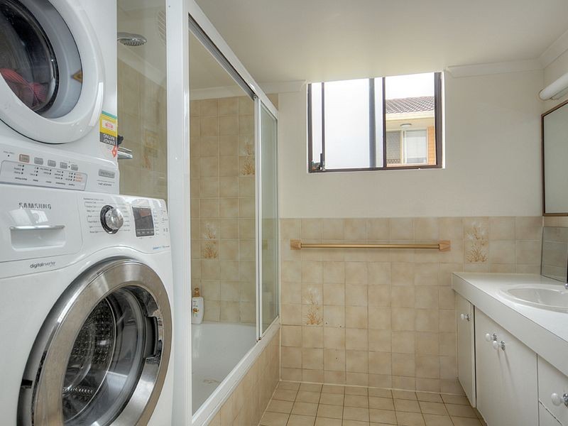 7/6 Brooke Avenue, Palm Beach QLD 4221