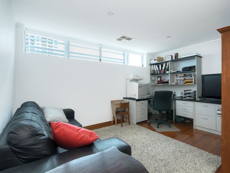 Unit 3/20 Jefferson Lane, Palm Beach QLD 4221