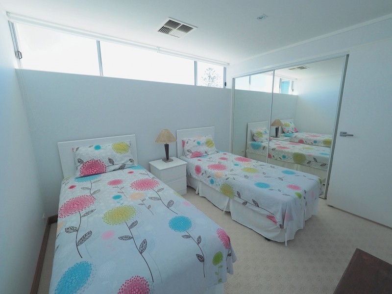 Unit 3/20 Jefferson Lane, Palm Beach QLD 4221