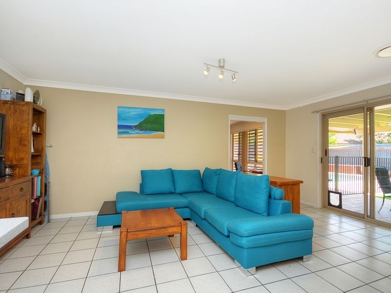 20 Warbler Parade, Varsity Lakes QLD 4227