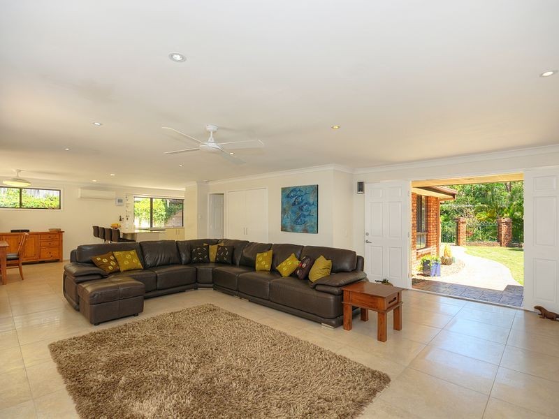 82 Tierney Drive, Currumbin Waters QLD 4223