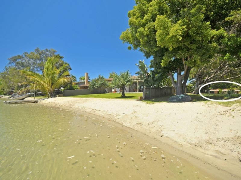 15 Mallawa Drive, Palm Beach QLD 4221