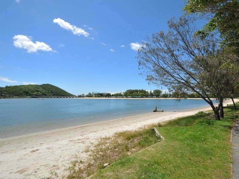 85 Parnki Parade, Palm Beach QLD 4221