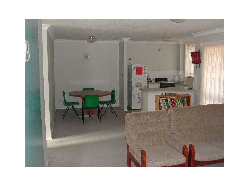 25/1 Rolan Court, Palm Beach QLD 4221