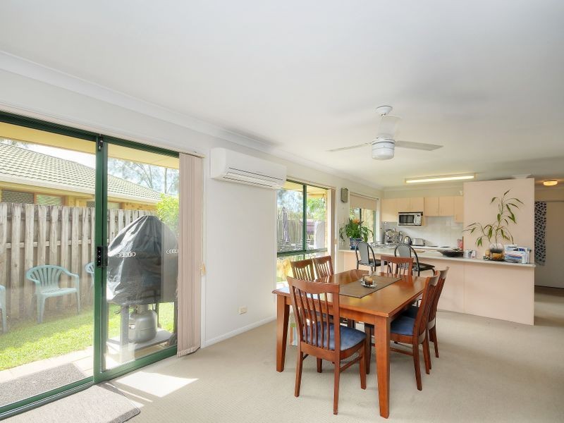 9/8 Ottelia Drive, Elanora QLD 4221