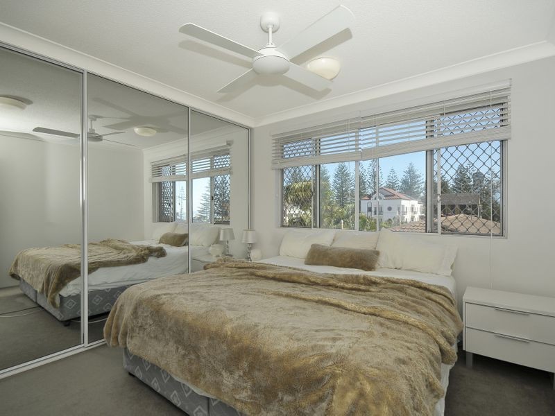 11/9 Francis Street, Mermaid Beach QLD 4218