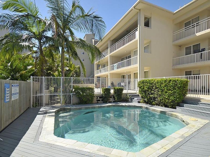 11/9 Francis Street, Mermaid Beach QLD 4218