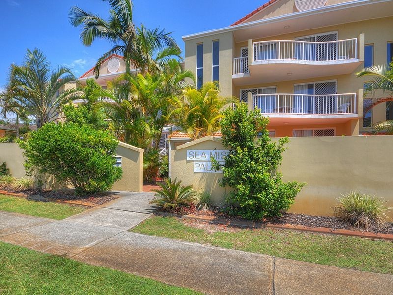 14/1 Tallebudgera Drive, Palm Beach QLD 4221