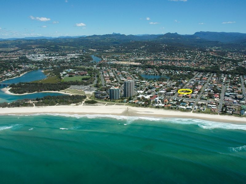 2/13 Second Avenue, Palm Beach QLD 4221