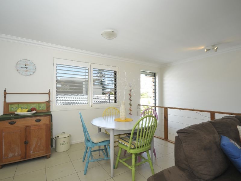 2/13 Second Avenue, Palm Beach QLD 4221