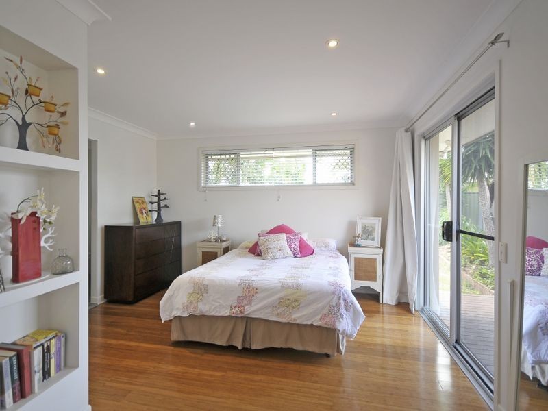 19 Barklya Place, Palm Beach QLD 4221