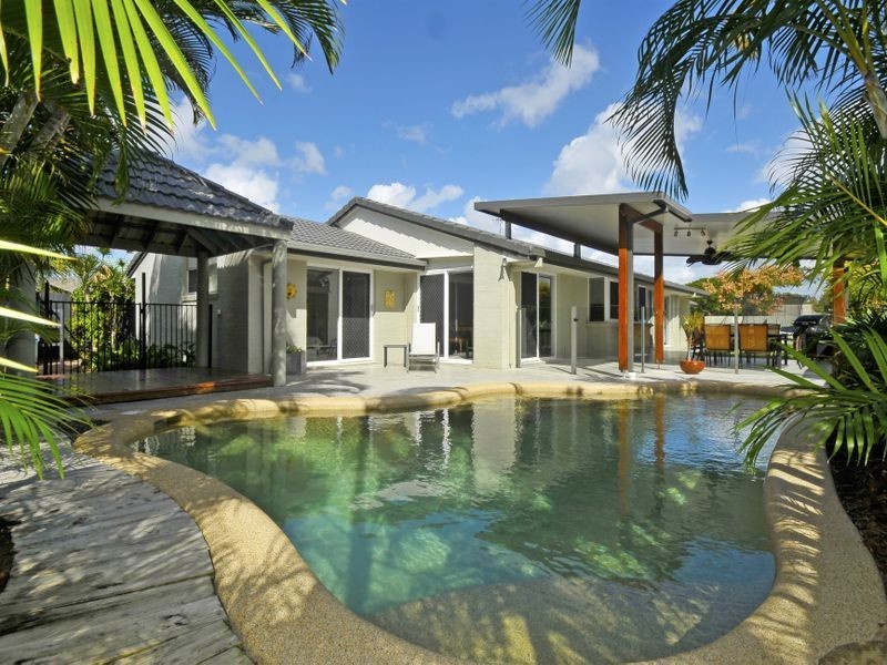 231 Nineteenth Avenue, Elanora QLD 4221