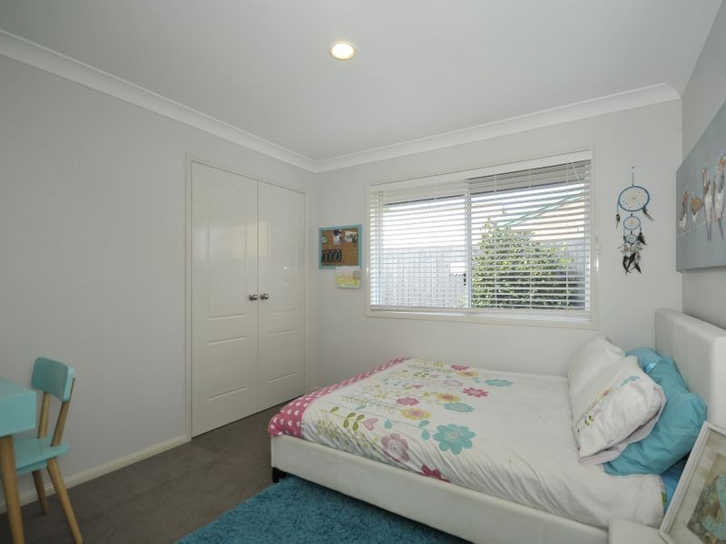 231 Nineteenth Avenue, Elanora QLD 4221